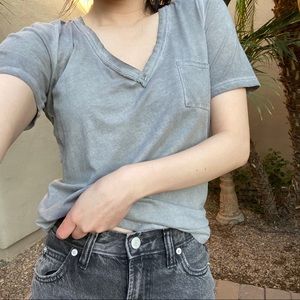 Gap Gray V Neck Tshirt